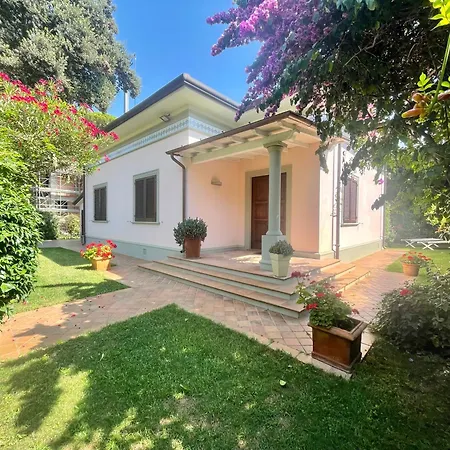 La Bouganville Versilia *